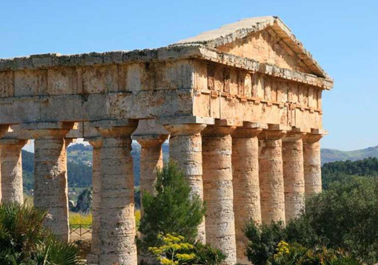 B&B Profumi Di Sicilia วาลเดอรีส ภายนอก รูปภาพ