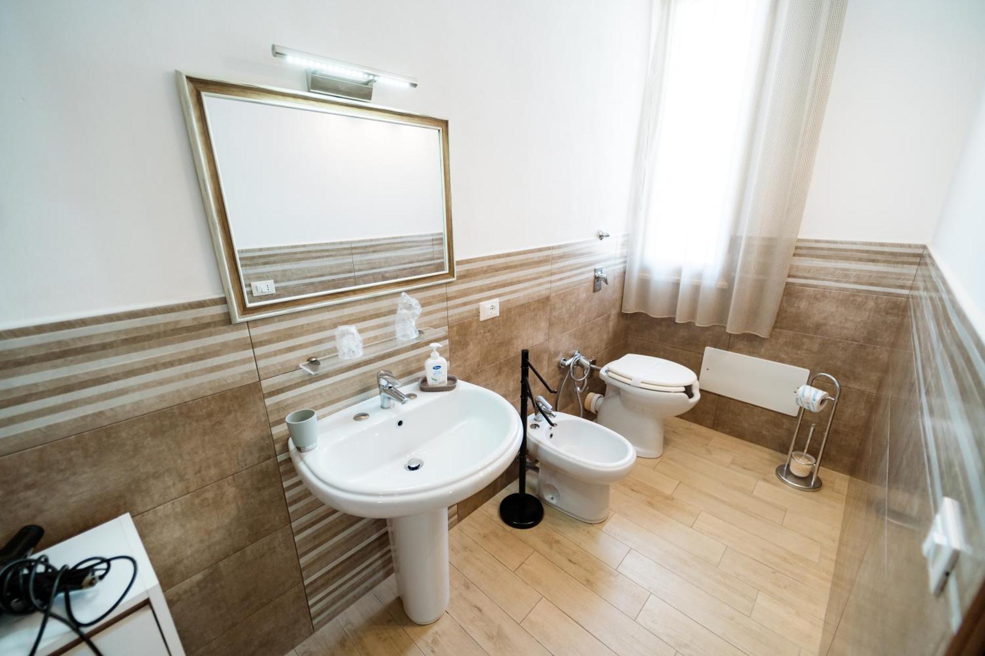 B&B Profumi Di Sicilia วาลเดอรีส ภายนอก รูปภาพ