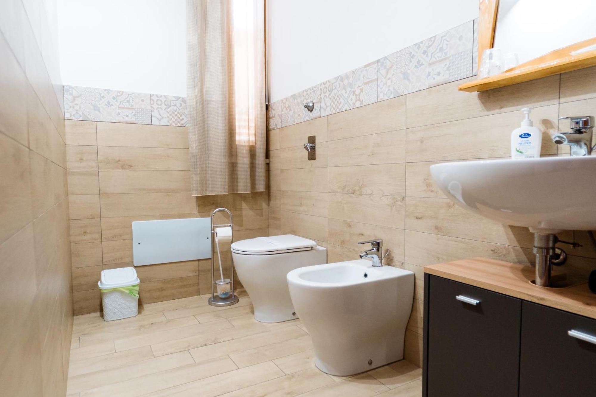 B&B Profumi Di Sicilia วาลเดอรีส ภายนอก รูปภาพ
