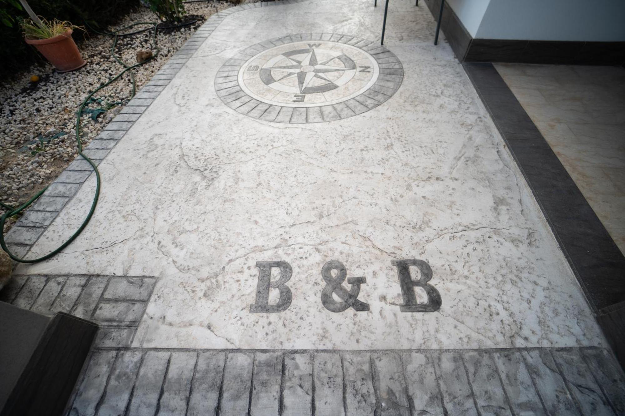 B&B Profumi Di Sicilia วาลเดอรีส ภายนอก รูปภาพ