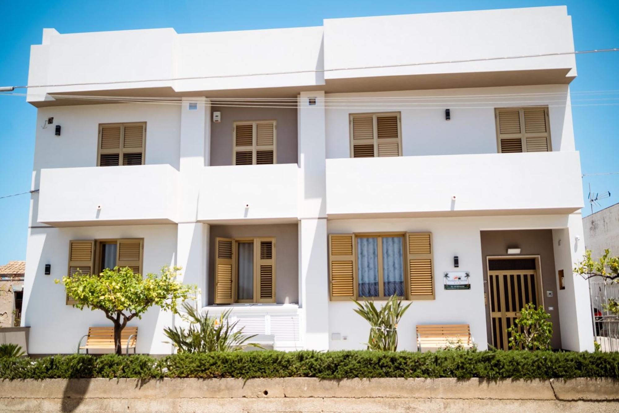 B&B Profumi Di Sicilia วาลเดอรีส ภายนอก รูปภาพ