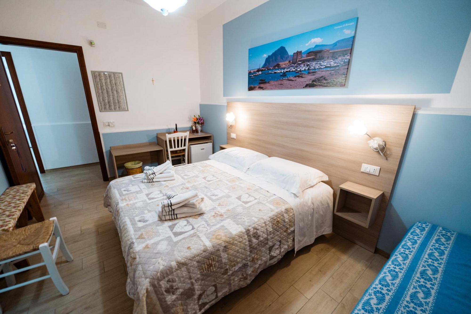 B&B Profumi Di Sicilia วาลเดอรีส ภายนอก รูปภาพ