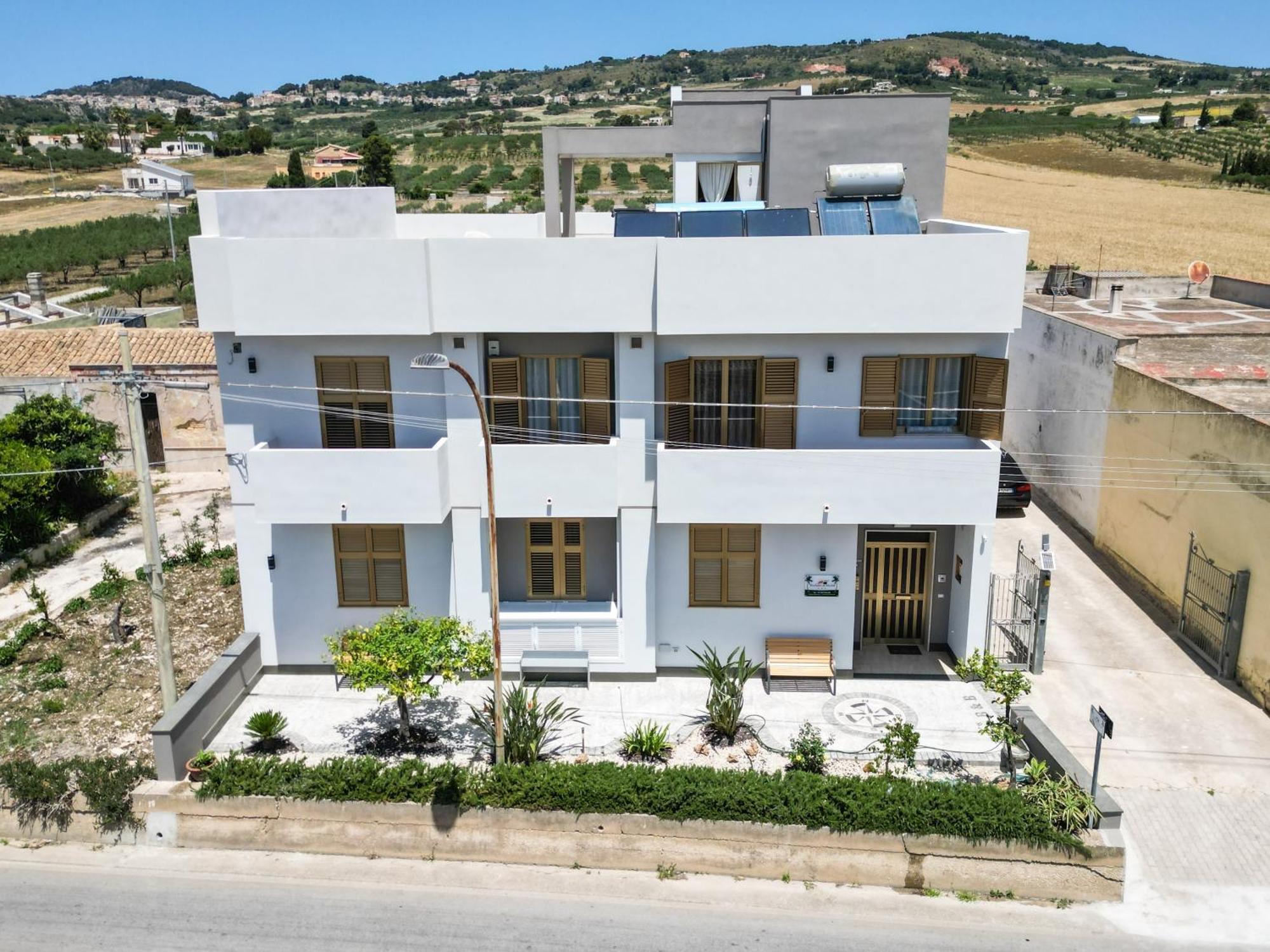 B&B Profumi Di Sicilia วาลเดอรีส ภายนอก รูปภาพ