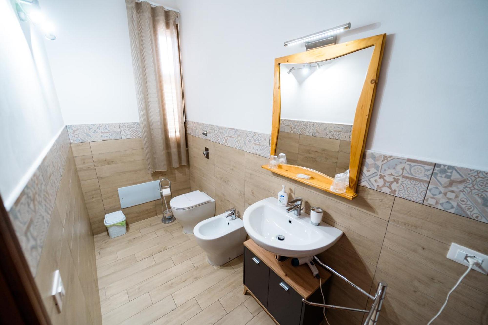 B&B Profumi Di Sicilia วาลเดอรีส ภายนอก รูปภาพ